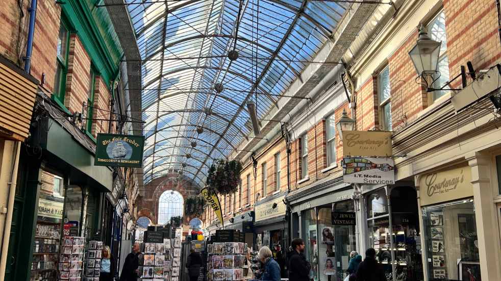 Shopping arcade